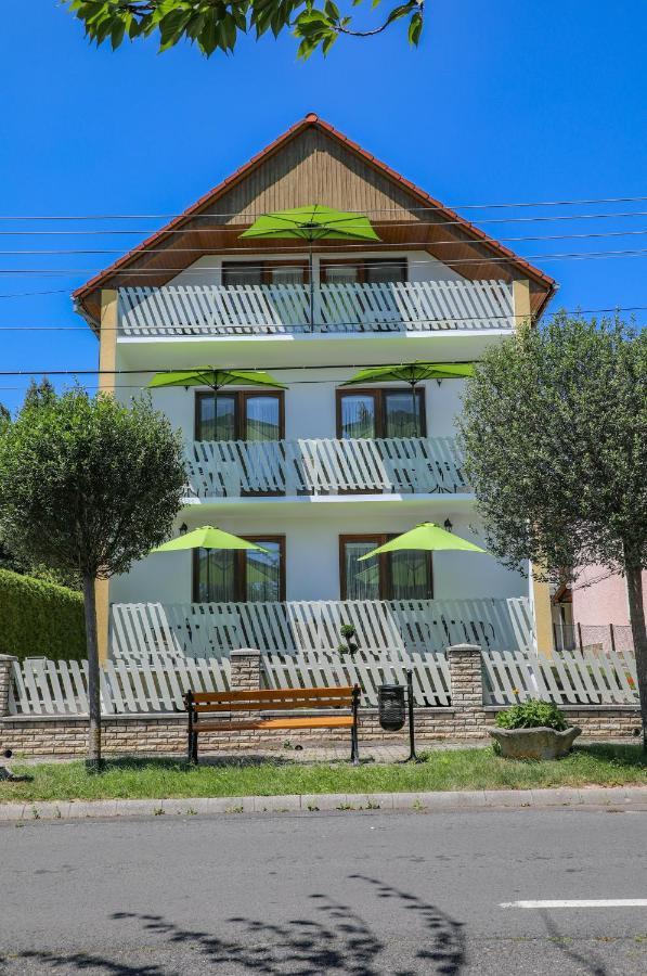 Villa Grande Хевіз Екстер'єр фото
