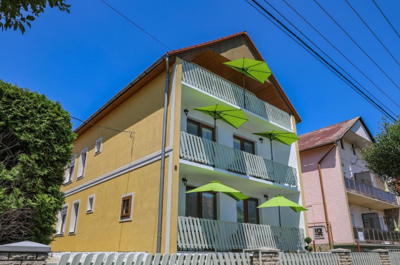 Villa Grande Хевіз Екстер'єр фото