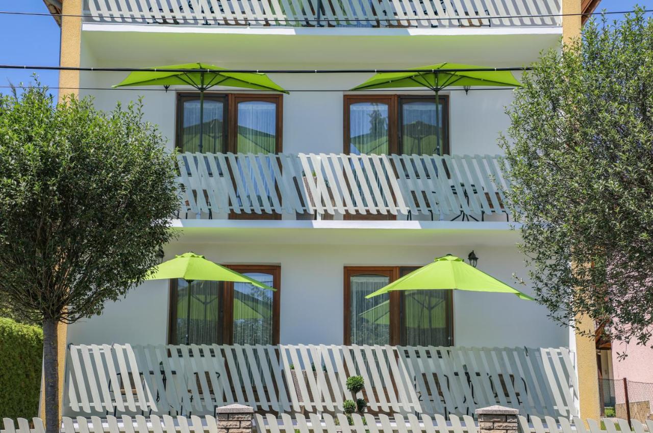 Villa Grande Хевіз Екстер'єр фото
